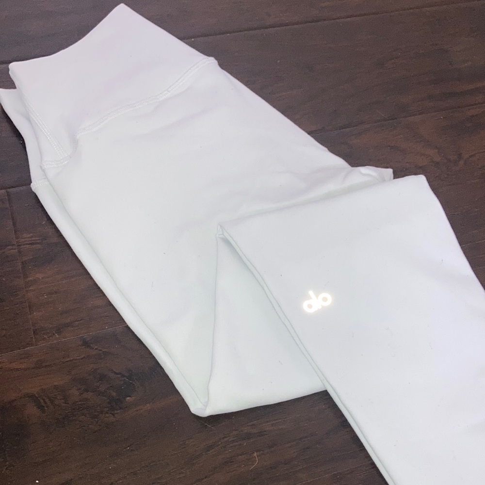 Alo Yoga White Leggings Size M